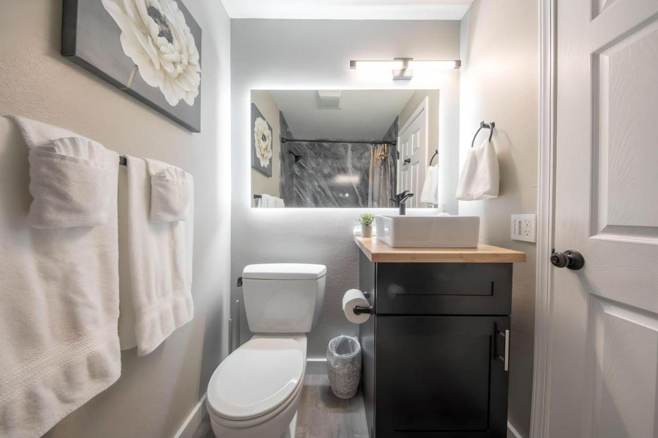 High Point Guesthouse - Next To Seattle Chinese Garden المظهر الخارجي الصورة