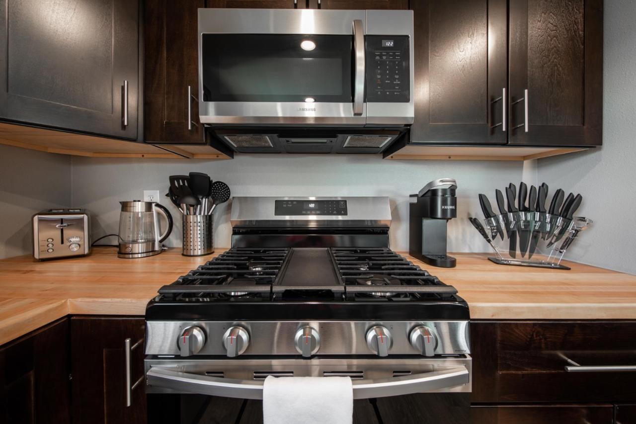 High Point Guesthouse - Next To Seattle Chinese Garden المظهر الخارجي الصورة
